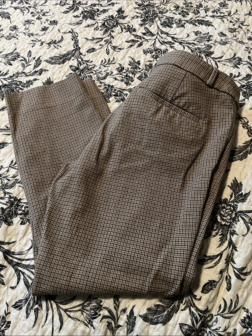 Banana Republic Women’s Brown Micro-Check Dress Pants